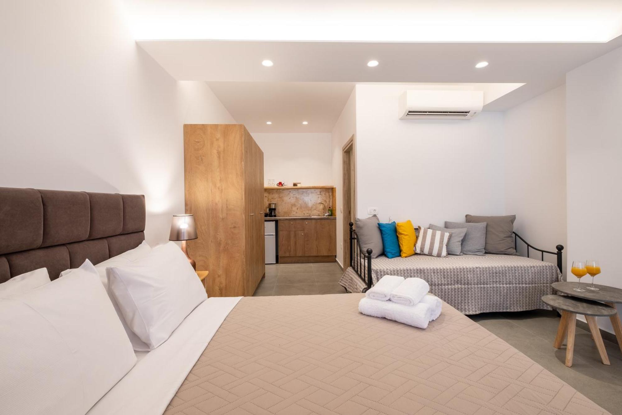 Sand Gem - Beach Apartments Періволос Екстер'єр фото