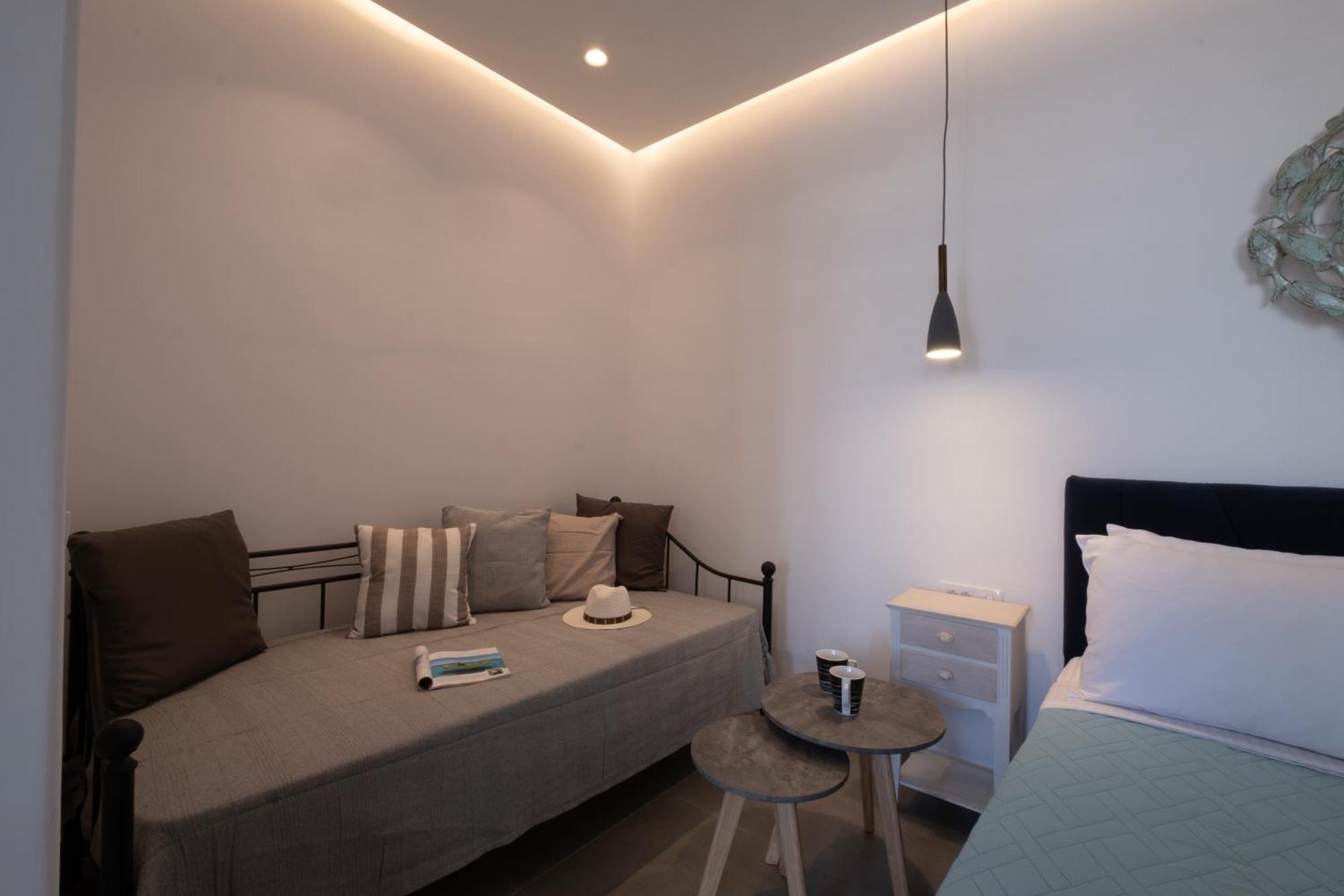 Sand Gem - Beach Apartments Періволос Екстер'єр фото