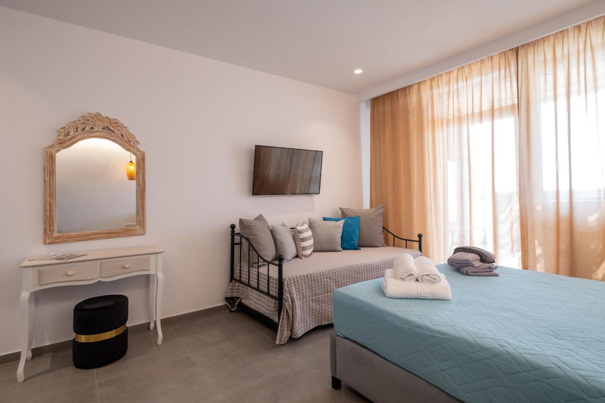 Sand Gem - Beach Apartments Періволос Екстер'єр фото